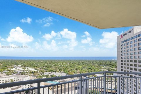 Condo in Miami, Florida, 1 bedroom  № 1946860 - photo 3