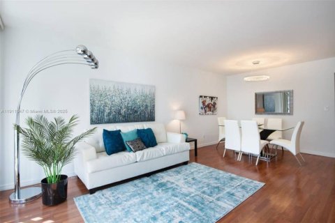 Снять в аренду кондоминиум в Майами-Бич, Флорида 1 спальня, 86.4м2, № 1970279 - фото 6