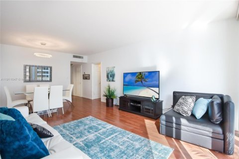 Снять в аренду кондоминиум в Майами-Бич, Флорида 1 спальня, 86.4м2, № 1970279 - фото 9