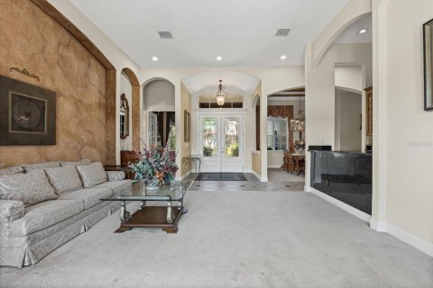 House in Orlando, Florida 5 bedrooms, 359.07 sq.m. № 1844593 - photo 17
