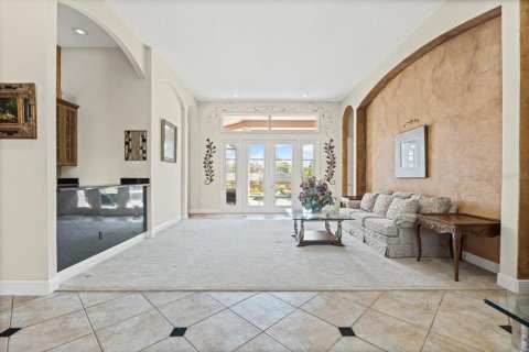House in Orlando, Florida 5 bedrooms, 359.07 sq.m. № 1844593 - photo 3