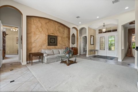 House in Orlando, Florida 5 bedrooms, 359.07 sq.m. № 1844593 - photo 16