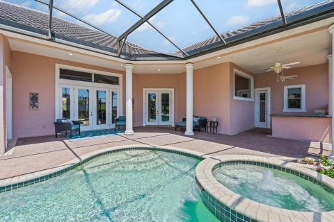 House in Orlando, Florida 5 bedrooms, 359.07 sq.m. № 1844593 - photo 23
