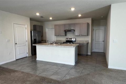 Casa en alquiler en Tavares, Florida, 5 dormitorios, 234.86 m2 № 1717413 - foto 7