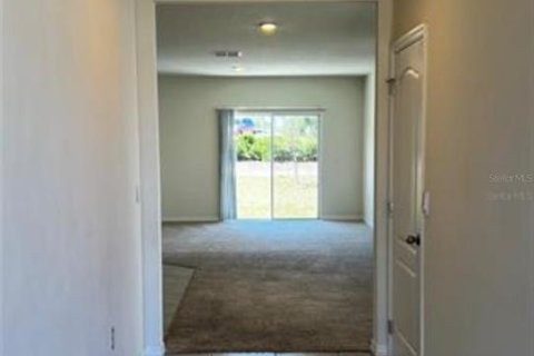 Casa en alquiler en Tavares, Florida, 5 dormitorios, 234.86 m2 № 1717413 - foto 4