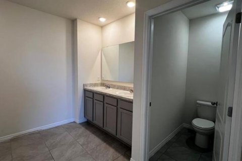 Casa en alquiler en Tavares, Florida, 5 dormitorios, 234.86 m2 № 1717413 - foto 26