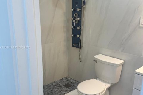 House in Cutler Bay, Florida 3 bedrooms, 182 sq.m. № 1996629 - photo 7