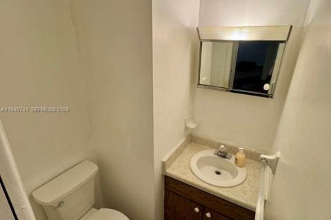 Villa ou maison à louer à Sarasota, Floride: 1 chambre, 74.23 m2 № 2001860 - photo 11