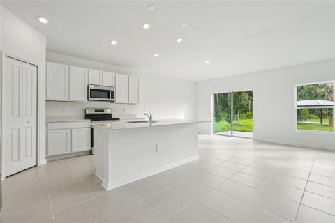 Casa en alquiler en Kissimmee, Florida, 4 dormitorios, 179.86 m2 № 1901653 - foto 10
