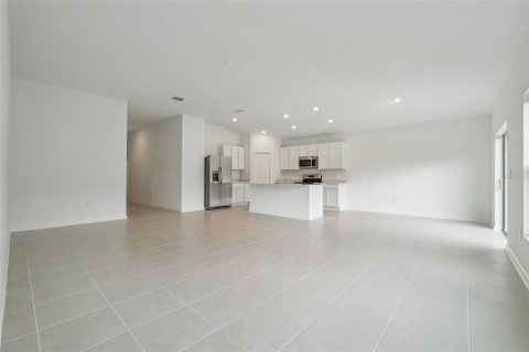 Casa en alquiler en Kissimmee, Florida, 4 dormitorios, 179.86 m2 № 1901653 - foto 5