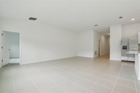 Casa en alquiler en Kissimmee, Florida, 4 dormitorios, 179.86 m2 № 1901653 - foto 14