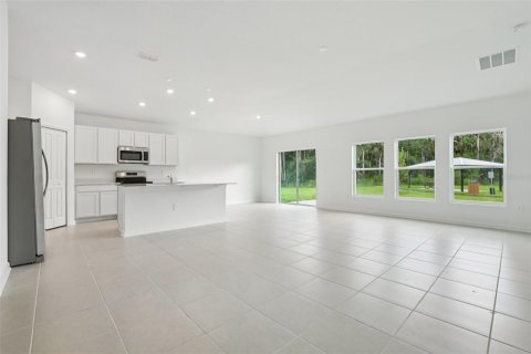 Casa en alquiler en Kissimmee, Florida, 4 dormitorios, 179.86 m2 № 1901653 - foto 4