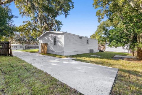 House in Casselberry, Florida 3 bedrooms, 104.05 sq.m. № 2423633 - photo 24
