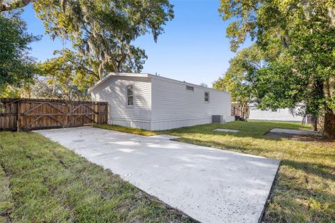 House in Casselberry, Florida 3 bedrooms, 104.05 sq.m. № 2423633 - photo 23