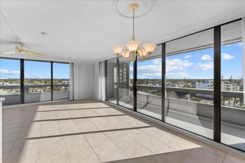 Condo in Sarasota, Florida, 2 bedrooms  № 1902725 - photo 21