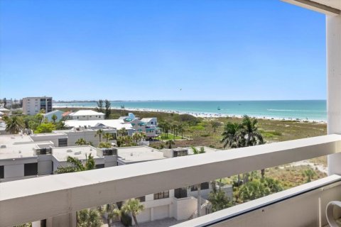 Condo in Sarasota, Florida, 2 bedrooms  № 1902725 - photo 6