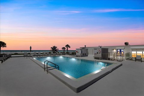 Condo in Sarasota, Florida, 2 bedrooms  № 1902725 - photo 8