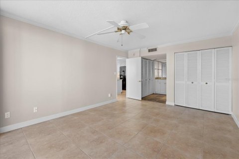 Condo in Sarasota, Florida, 2 bedrooms  № 1902725 - photo 25