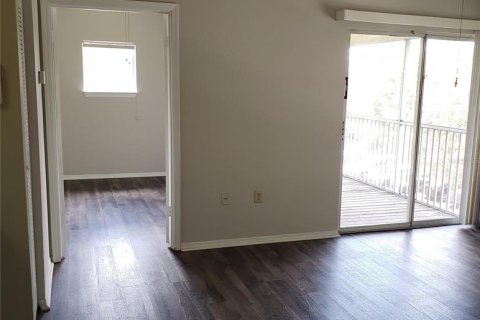 Condo in Tampa, Florida, 1 bedroom  № 1513274 - photo 7