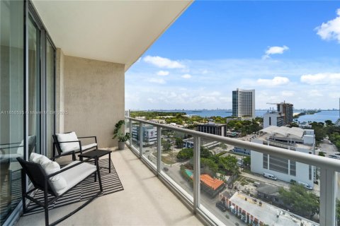 Condo in Miami, Florida, 2 bedrooms  № 1858537 - photo 14