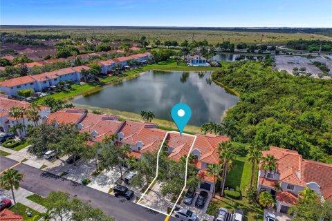 Townhouse in Miami, Florida 3 bedrooms, 127.09 sq.m. № 1823494 - photo 27