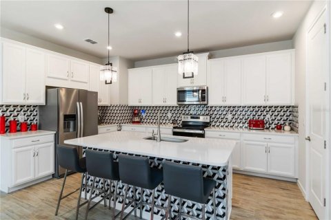 House in Venice, Florida 3 bedrooms, 167.04 sq.m. № 1873929 - photo 9