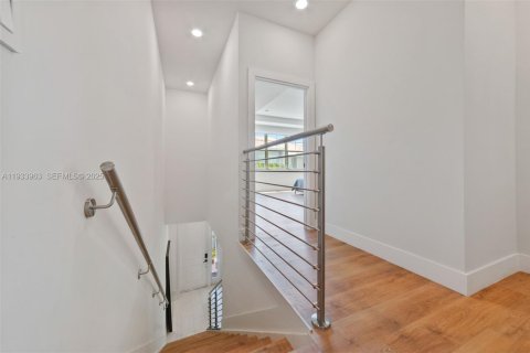 Touwnhouse à louer à Hollywood, Floride: 3 chambres, 132.01 m2 № 1992823 - photo 9