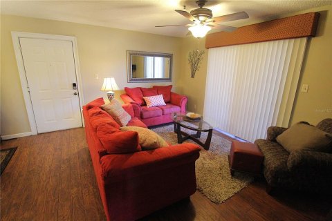 Condo in Sarasota, Florida, 2 bedrooms  № 2198643 - photo 5
