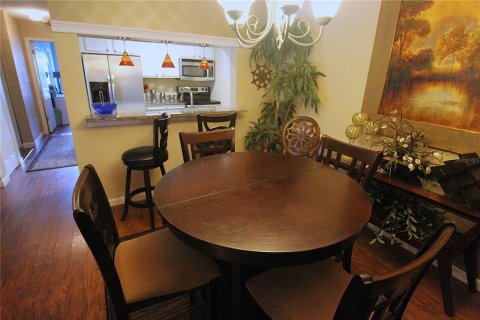 Condo in Sarasota, Florida, 2 bedrooms  № 2198643 - photo 3