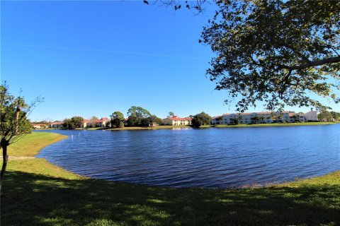 Condo in Sarasota, Florida, 2 bedrooms  № 2198643 - photo 17