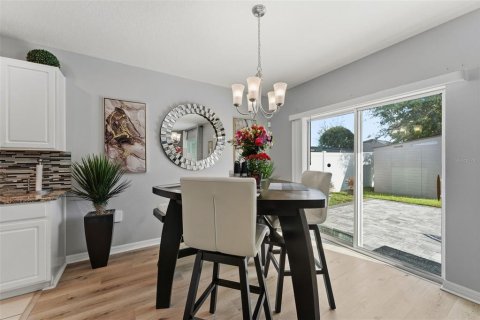 Villa ou maison à vendre à Kissimmee, Floride: 5 chambres, 262.36 m2 № 2406740 - photo 19