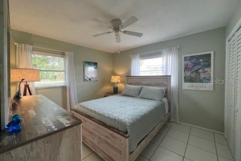 Villa ou maison à louer à Sarasota, Floride: 2 chambres, 139.17 m2 № 2347858 - photo 28
