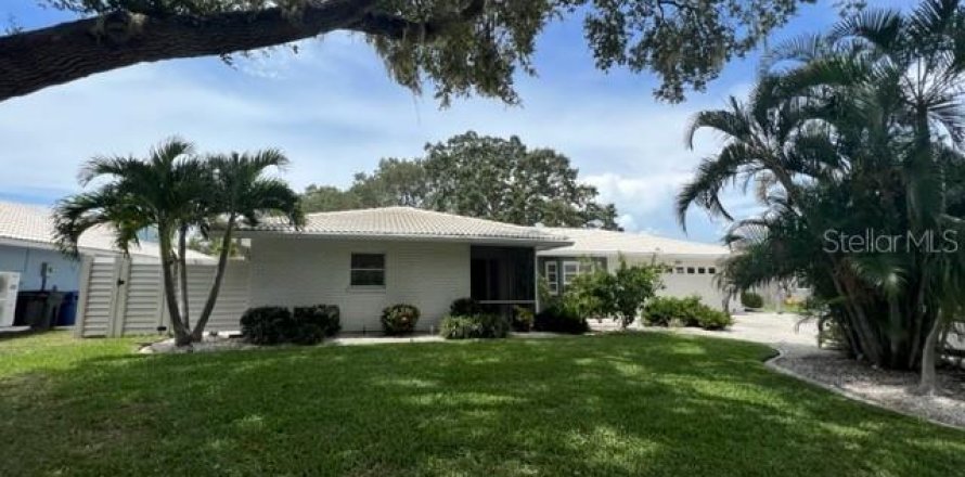 Villa ou maison à Sarasota, Floride 2 chambres, 139.17 m2 № 2347858