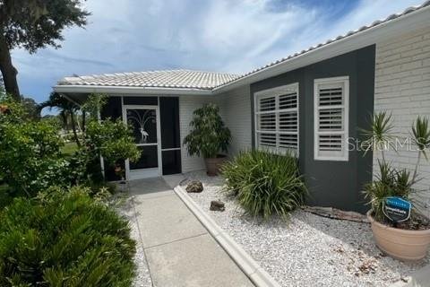 Villa ou maison à louer à Sarasota, Floride: 2 chambres, 139.17 m2 № 2347858 - photo 2