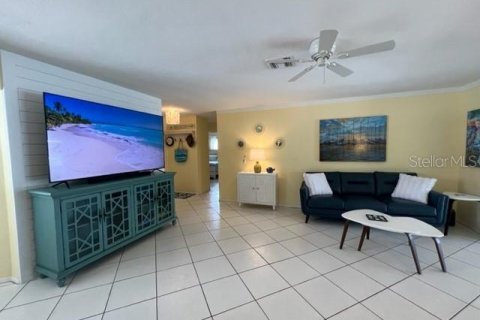 Villa ou maison à louer à Sarasota, Floride: 2 chambres, 139.17 m2 № 2347858 - photo 10