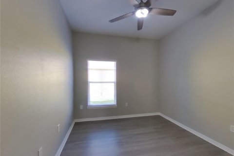 House in Orlando, Florida 4 bedrooms, 160.54 sq.m. № 1911545 - photo 11