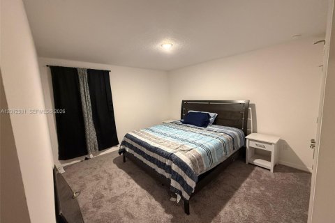 Casa en alquiler en Port St. Lucie, Florida, 4 dormitorios, 242.47 m2 № 2075724 - foto 9