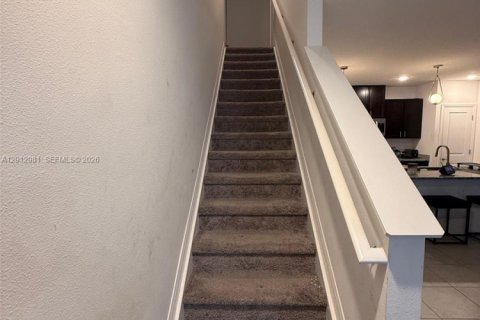 Casa en alquiler en Port St. Lucie, Florida, 4 dormitorios, 242.47 m2 № 2075724 - foto 6