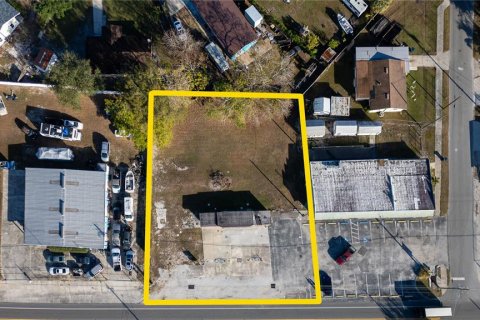 Commercial property in Auburndale, Florida 39.95 sq.m. № 1732779 - photo 2
