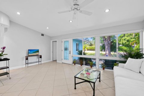 Casa en venta en Fort Lauderdale, Florida, 3 dormitorios, 133.69 m2 № 2382742 - foto 4