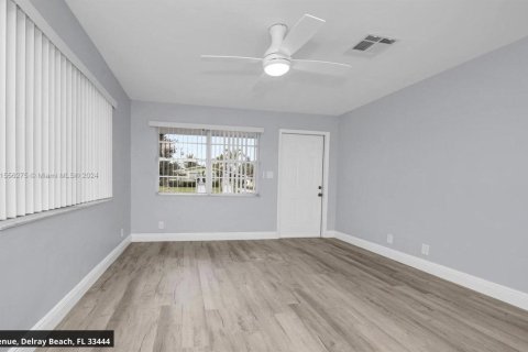 House in Delray Beach, Florida 3 bedrooms, 116.13 sq.m. № 2251509 - photo 3