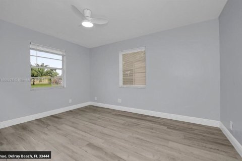 House in Delray Beach, Florida 3 bedrooms, 116.13 sq.m. № 2251509 - photo 8