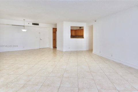 Condominio en venta en Aventura, Florida, 2 dormitorios, 125.7 m2 № 2056654 - foto 20