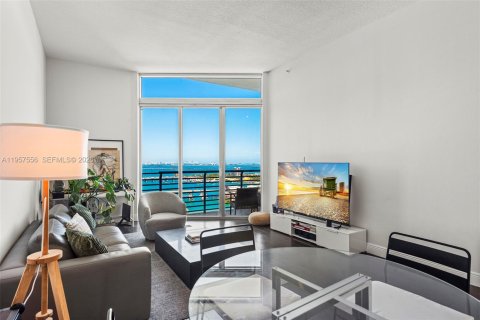 Condominio en venta en Miami, Florida, 1 dormitorio, 78.6 m2 № 2254705 - foto 3