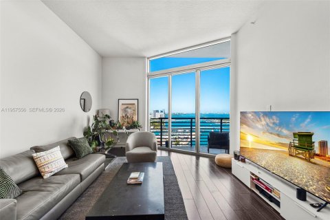 Condominio en venta en Miami, Florida, 1 dormitorio, 78.6 m2 № 2254705 - foto 2