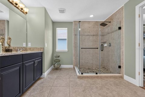 House in Windermere, Florida 4 bedrooms, 348.01 sq.m. № 2321417 - photo 21