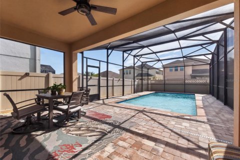 House in Windermere, Florida 4 bedrooms, 348.01 sq.m. № 2321417 - photo 2