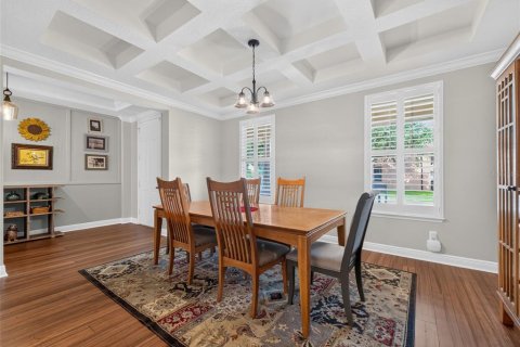House in Windermere, Florida 4 bedrooms, 348.01 sq.m. № 2321417 - photo 7