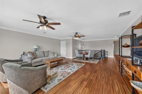 House in Windermere, Florida 4 bedrooms, 348.01 sq.m. № 2321417 - photo 14