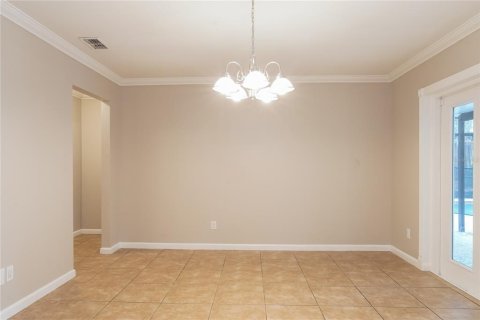 House in Orlando, Florida 3 bedrooms, 134.06 sq.m. № 2197786 - photo 3